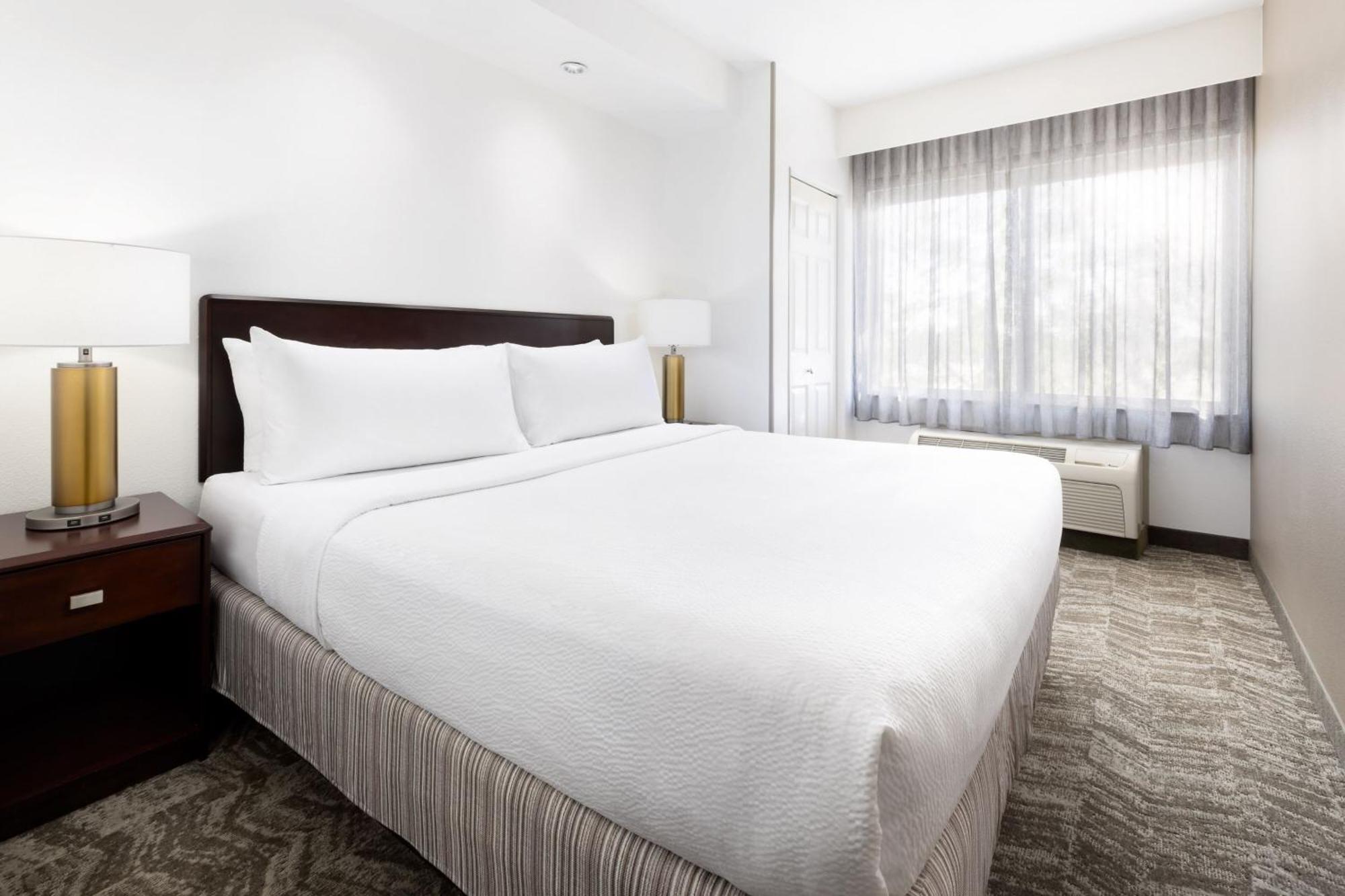 Springhill Suites Fresno Buitenkant foto