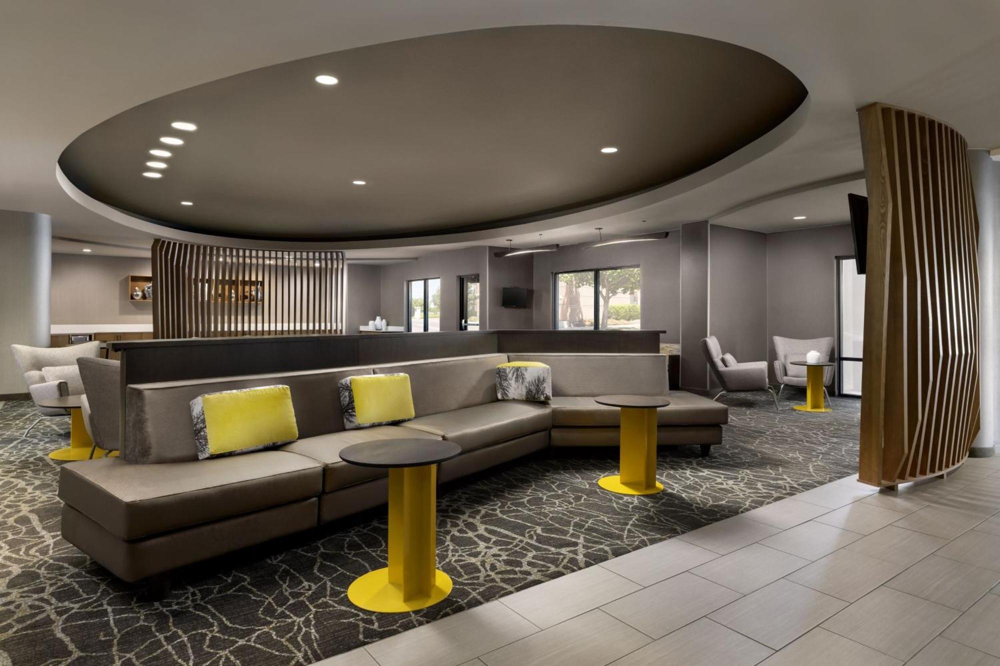 Springhill Suites Fresno Buitenkant foto