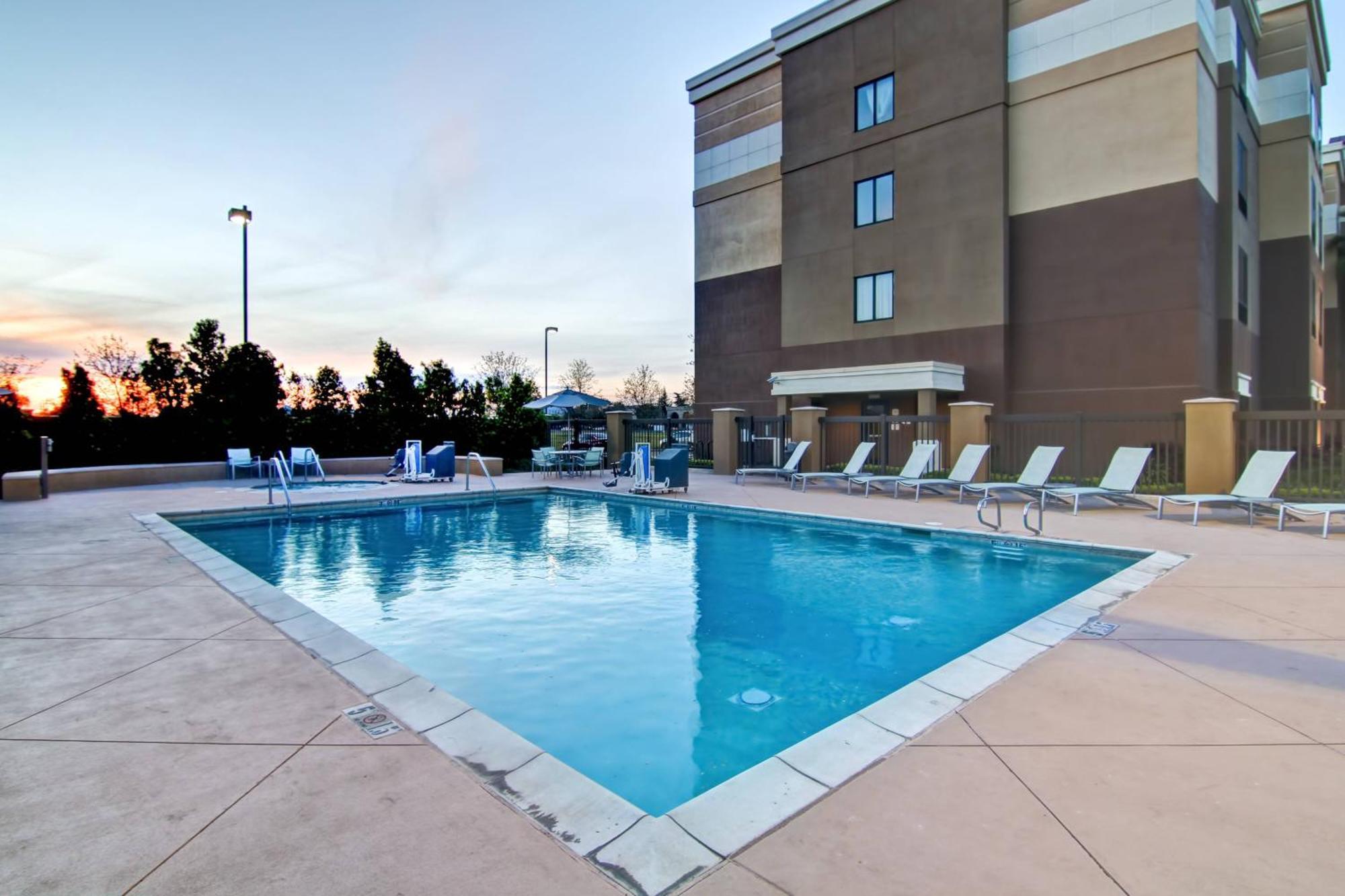Springhill Suites Fresno Buitenkant foto